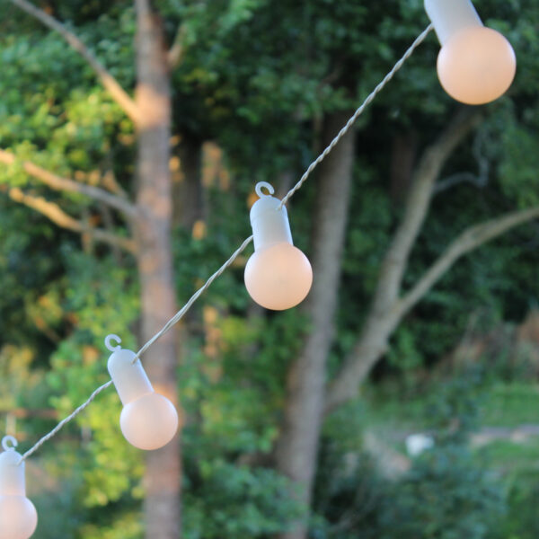 LED-lempuciu-girlianda-balta-lauko-vidaus-HOOKY-WH-5 LED-lempuciu-girlianda-balta-lauko-vidaus-HOOKY-WH-5