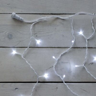 kaledine-LED-varvekliu-girlianda-balta-baltas laidas-4