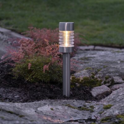 481-90 sodo zibintas su saules baterija