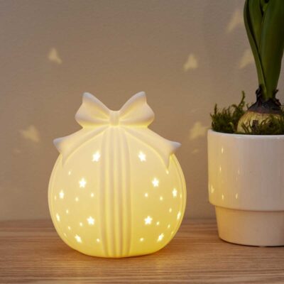 Helendav lauale asetatav kaunistus ROZY 14CM