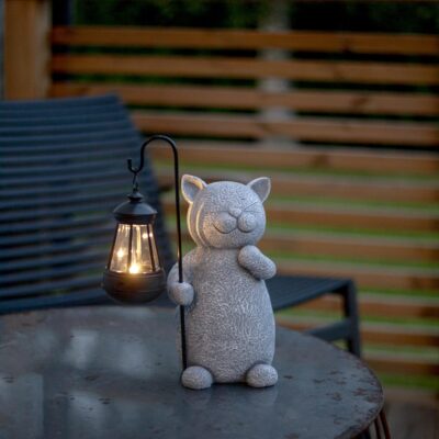 Valgustusega kaunistus õue, päikesepaneeliga SMILA